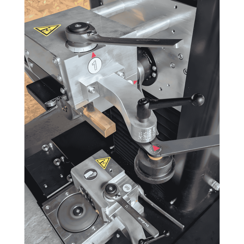 Radius paneli bukish mashinasi DIPRO C6400 - 25 mm